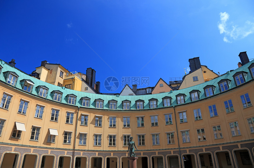 瑞典斯德哥尔摩的黄色建筑大旧楼宇图片