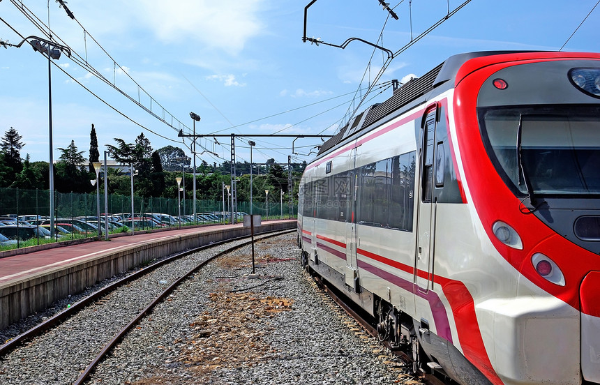 在西班牙 欧洲的火车站小路航程路线车辆活力管子旅游游客引擎技术图片