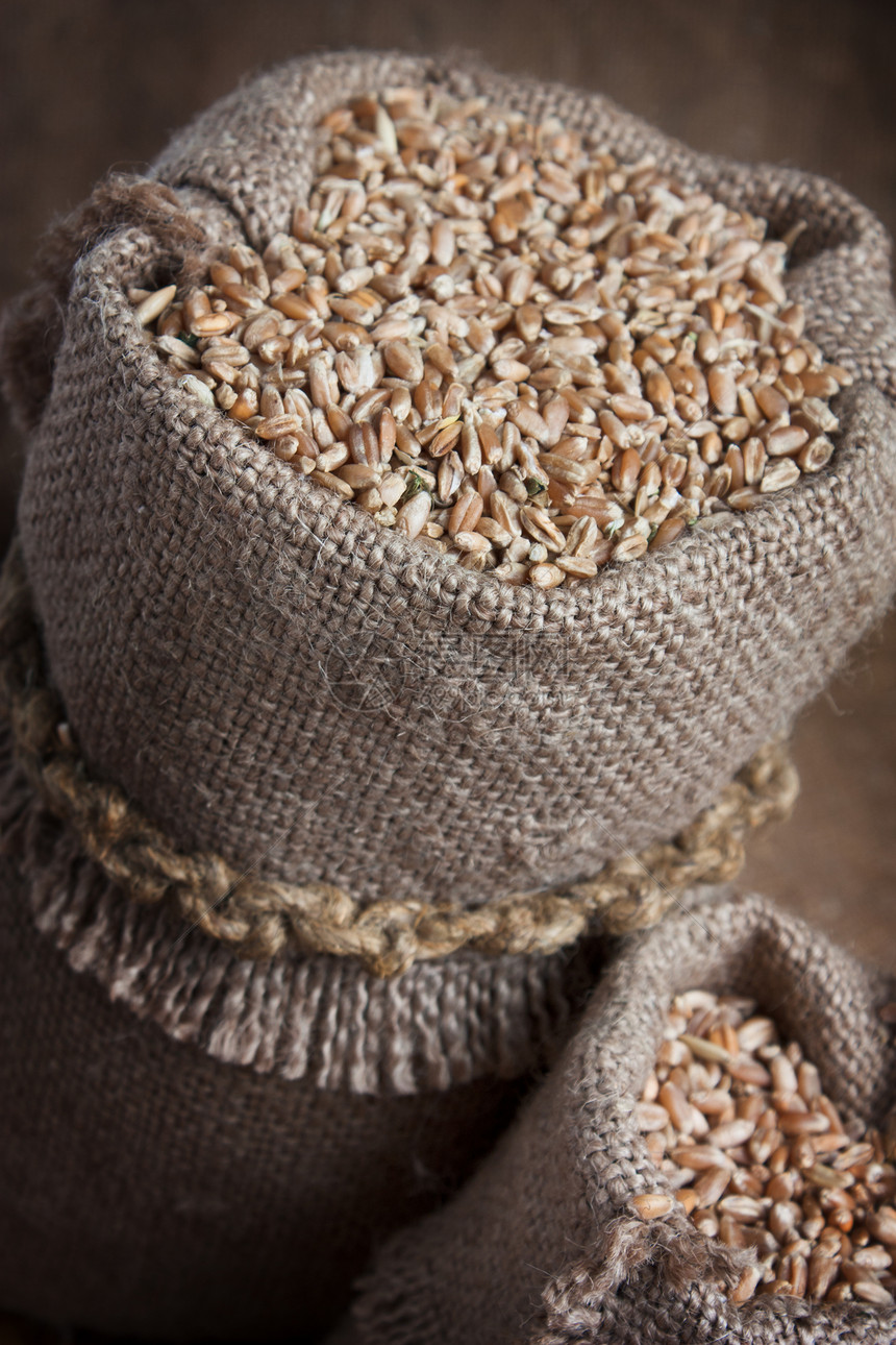 面包店里的麦子收成麻布小麦大麦乡村农业黄麻谷物解雇植物图片