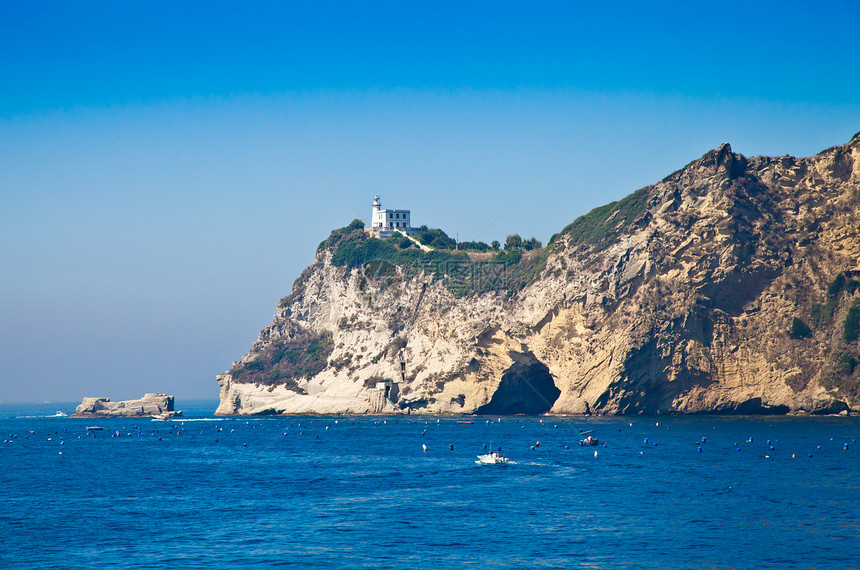 意大利旅行悬崖游艇风景支撑海岸历史性游客旅游灯塔图片