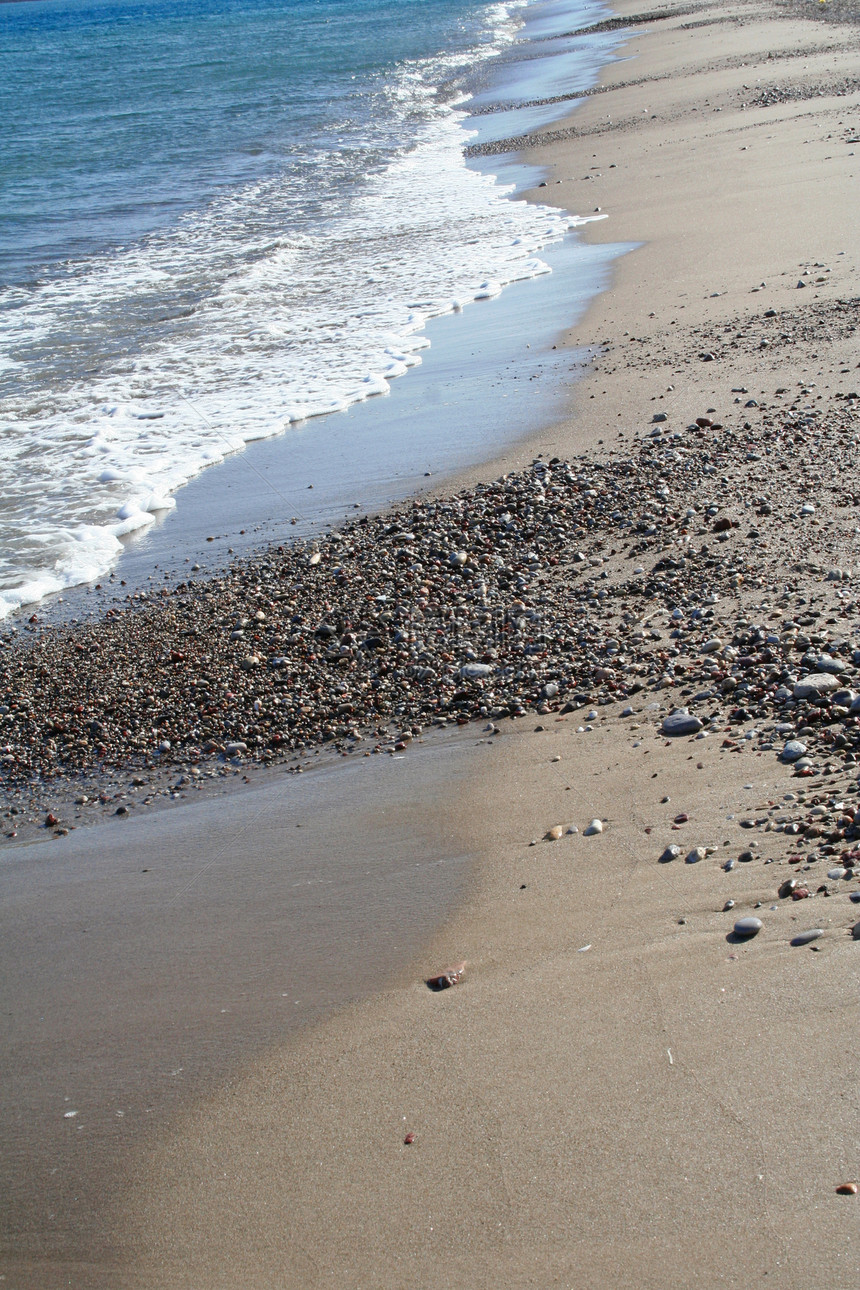 希腊爱琴海沿岸线海洋休息泡沫冲浪海浪卵石海岸太阳风暴活力图片