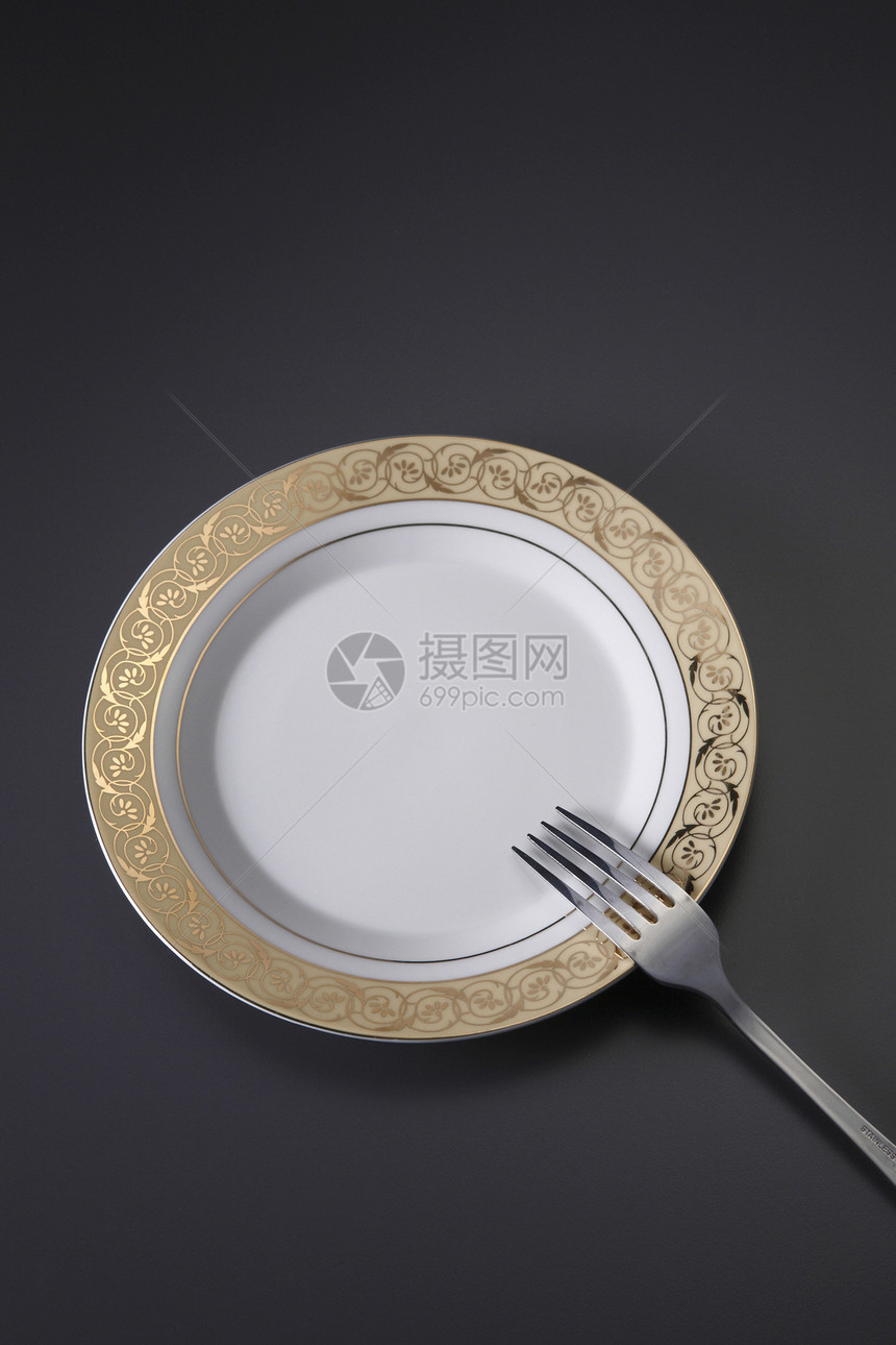 表格设置商品工具奢华刀具盘子陶器银器用具金子食物图片