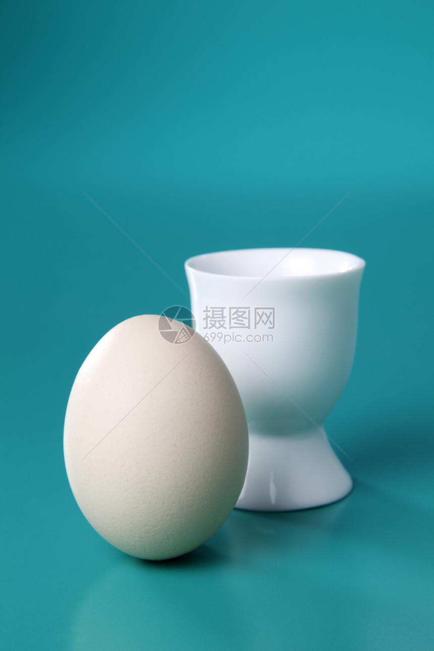 一个蛋阴影饮料陶瓷生活方式饮食食物制品对象亮色健康饮食图片