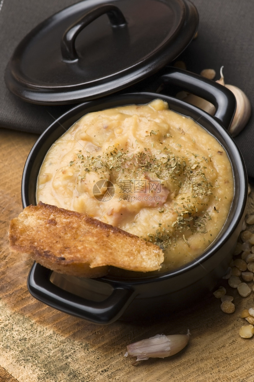 波兰比亚湯饮食土豆饥饿蔬菜维生素绿色植物用餐美食烹饪午餐图片