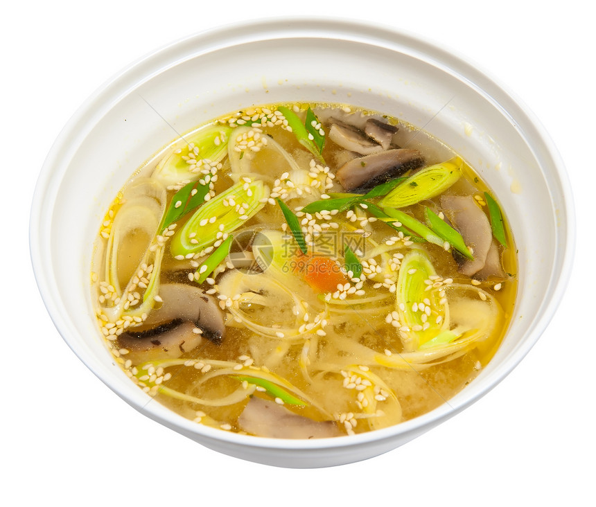 配蘑菇的蔬菜汤摄影白色肉汤香菜盘子食物午餐韭葱面条黄色图片