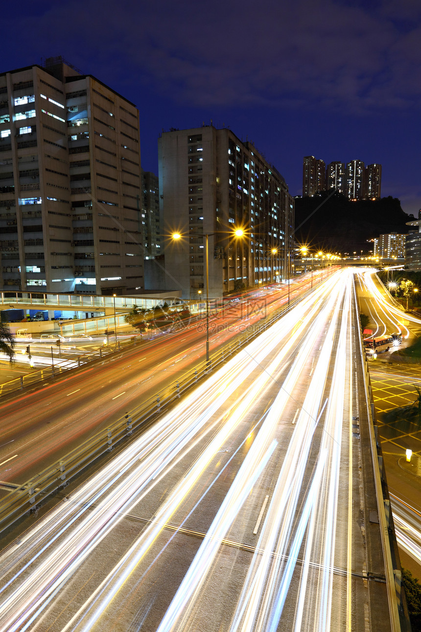 特大城市的光线足迹交通天际运动踪迹戏剧性驾驶市中心车辆商业景观图片