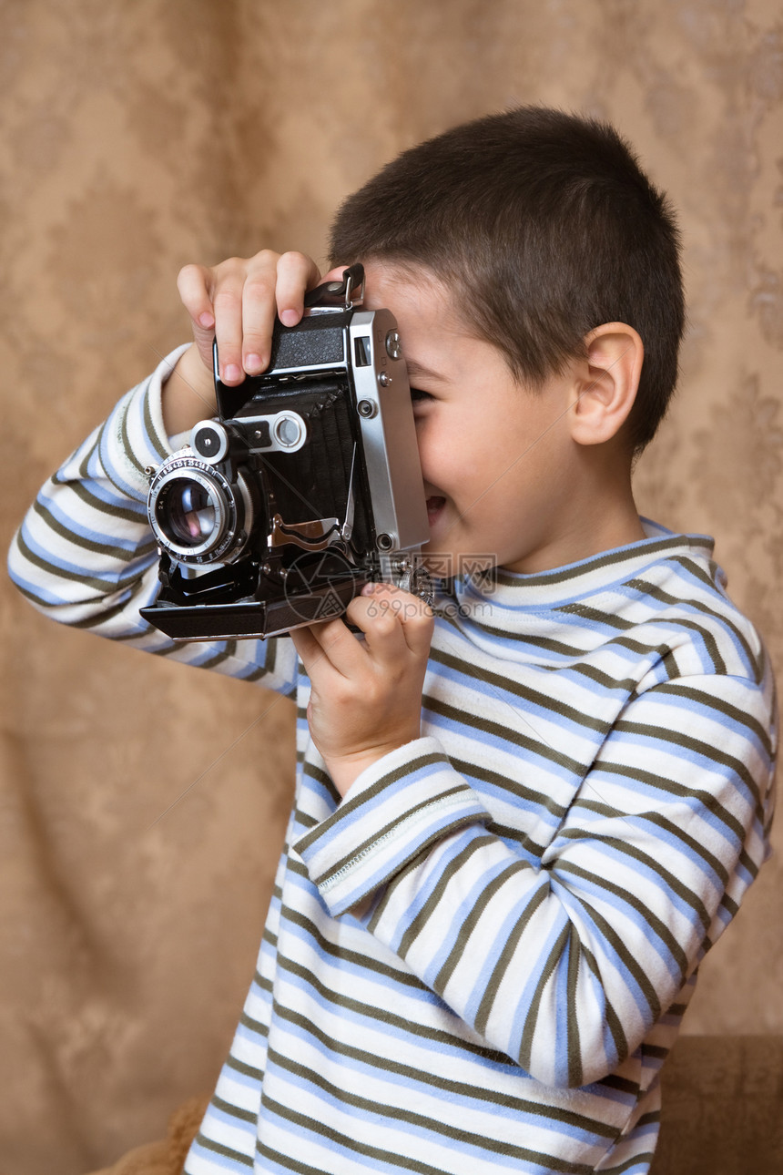 男孩闲暇相机镜片童年孩子爱好摄影男孩们婴儿男生图片