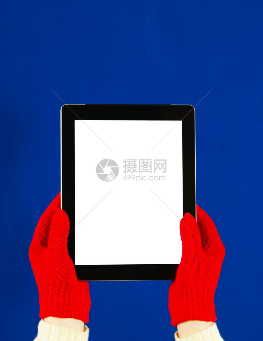 手戴红色手套 持有平板电脑黑色空白阅读页数白色电子书故事图片