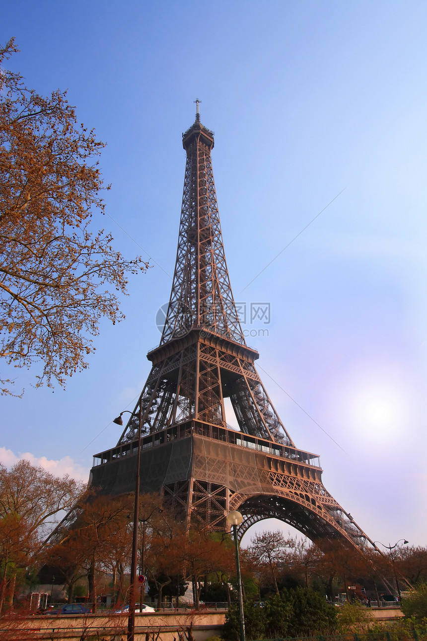 埃菲尔铁塔旅行天空历史假期阳光纪念碑地标建筑风景蓝色图片