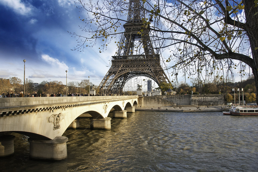 Eiffel和Pont dIena旅游 巴黎历史城市纪念碑景观蓝色街道天线小路建筑学旅行图片