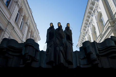 维尔纽斯三个穆塞斯金子旅游蓝色首都艺术剧院女神建筑新作女性背景图片
