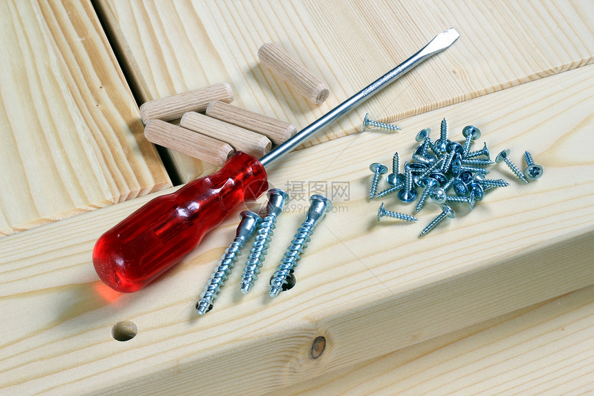 建构新家具红色建造木工木匠工艺钻头硬件工具工人螺丝刀图片