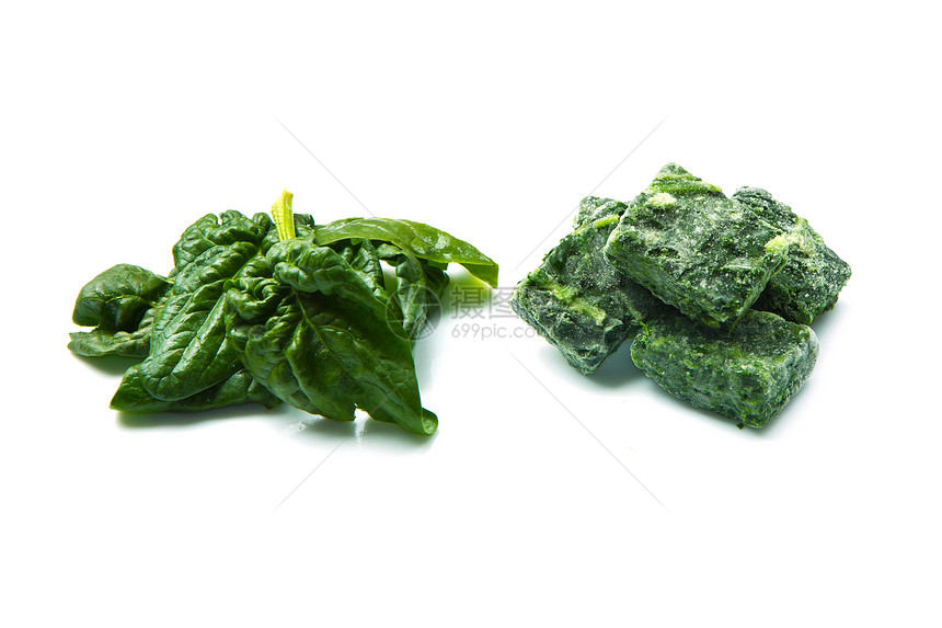新鲜的和冰冻的菠菜力量贮存叶子白色绿色立方体树叶蔬菜背景图片