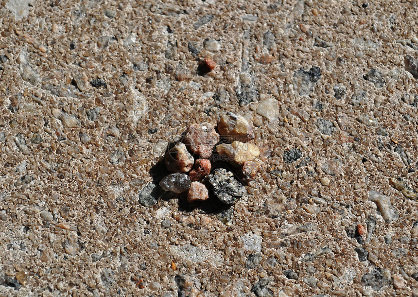 岩石石头本底灰色鹅卵石棕褐色卵石图片