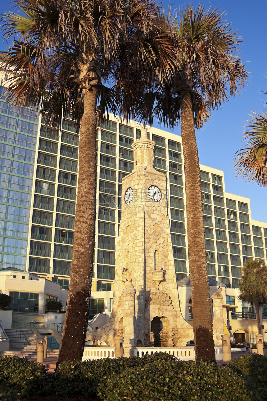 海滩上的时钟塔建筑学旅行地标窗户时间图片
