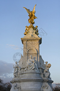 白金汉宫 维多利亚王后纪念高清图片