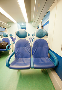 内部列车游客座位椅子窗户民众工业通道铁路扶手椅车辆高清图片