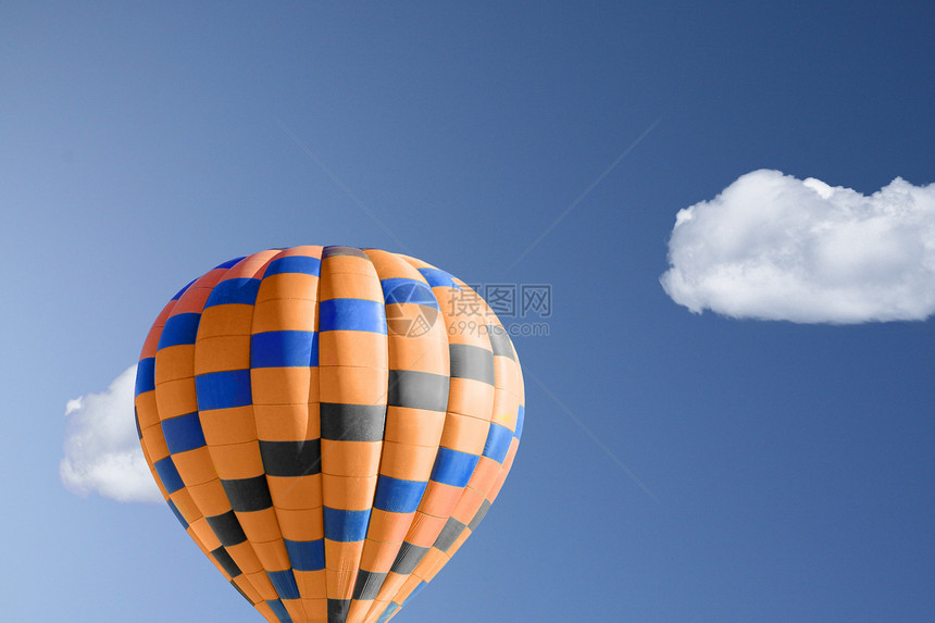 热气球对抗光辉蓝天发射天空娱乐高度热气电流气球航班飞行员乘客图片