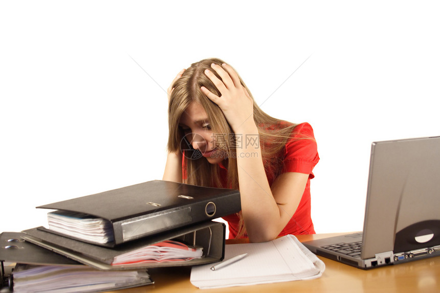 交换电脑小鸡女士碰撞实习生桌子笔记本学生职场女孩图片