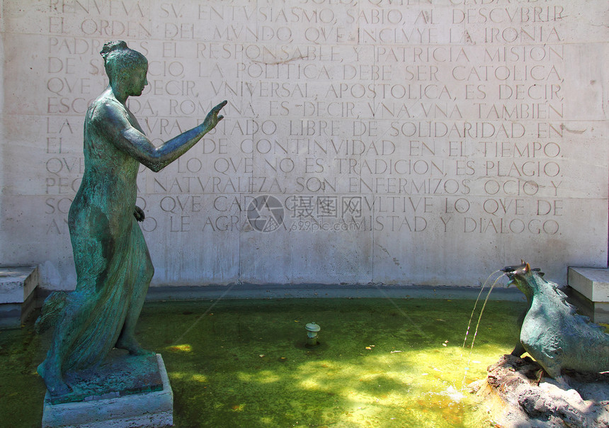 帕塞奥德拉卡斯特利亚纳妇女马德里喷泉历史雕塑雕像蓝色广场大道石头字体纪念碑假期图片
