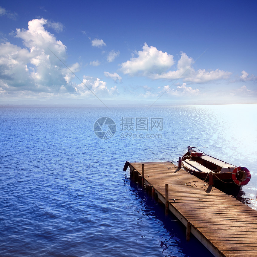 的Albufera蓝船湖假期血管销售旅行码头独木舟社区天空地平线港口图片