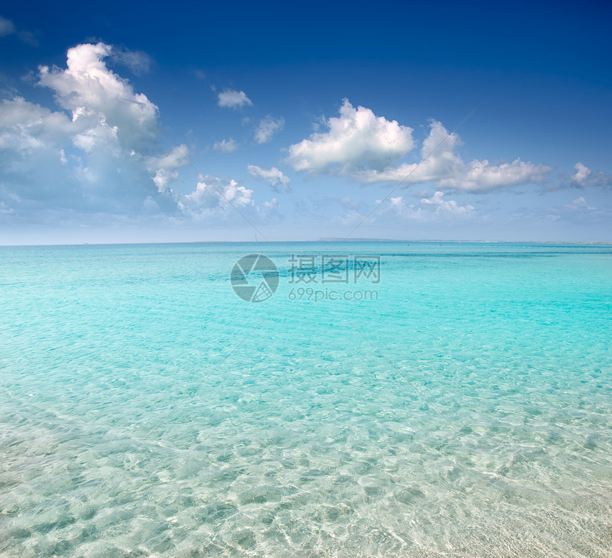 完美海滩的白沙滩 绿绿水波纹天空液体岛屿地标天堂场景热带宏观蓝色图片