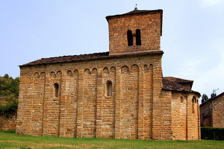 圣卡普拉西奥教会圣克鲁斯·塞罗斯·韦斯卡高清图片