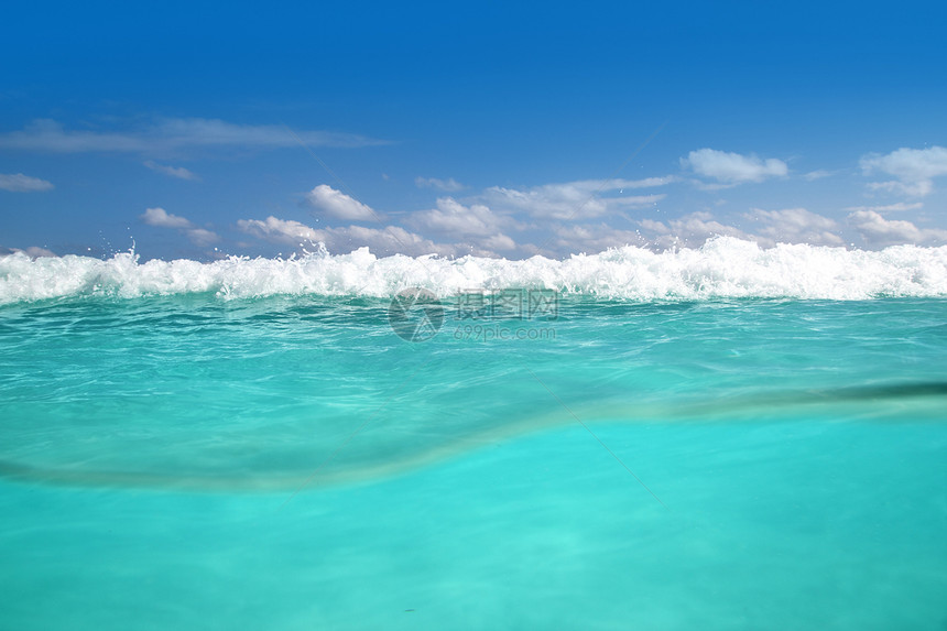 水线加勒比海水下和蓝色海场景地平线波纹海浪天空海洋热带地标泡沫假期图片