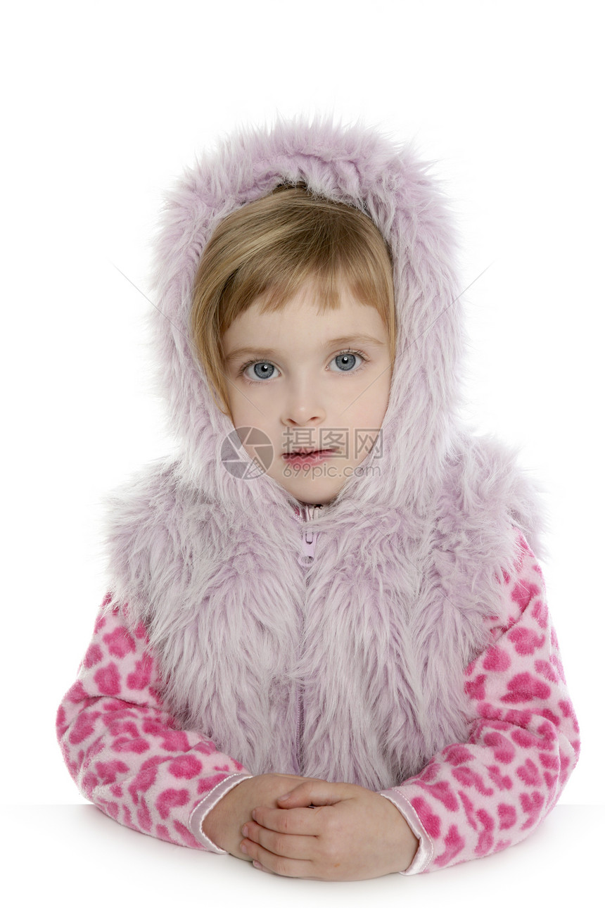 粉红色毛皮大衣小女孩肖像外套婴儿乐趣幸福季节帽子童年眼睛孩子蓝色图片