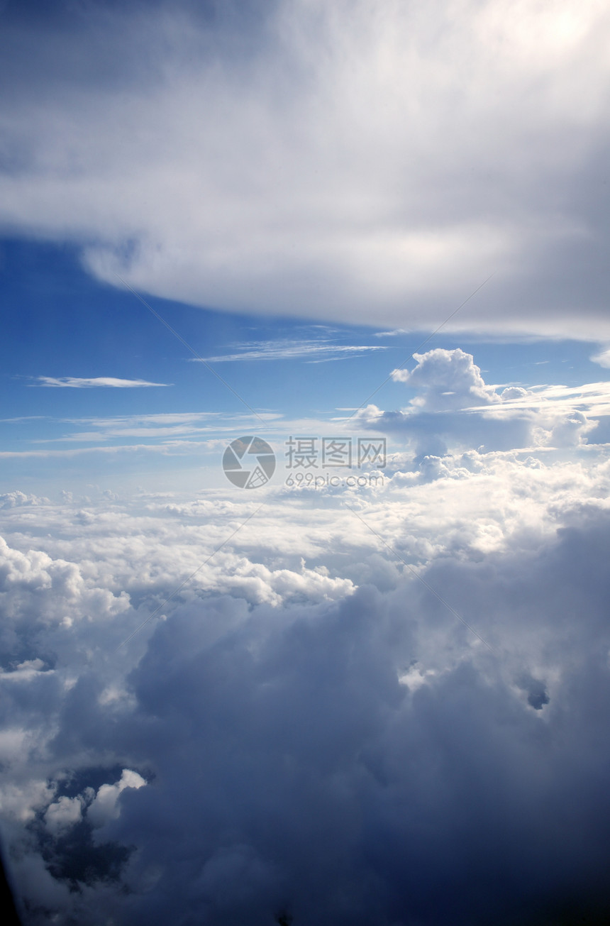 从航空飞机上看到蓝色空中云层阳光太阳地平线气候季节天堂晴天墙纸水分天空图片