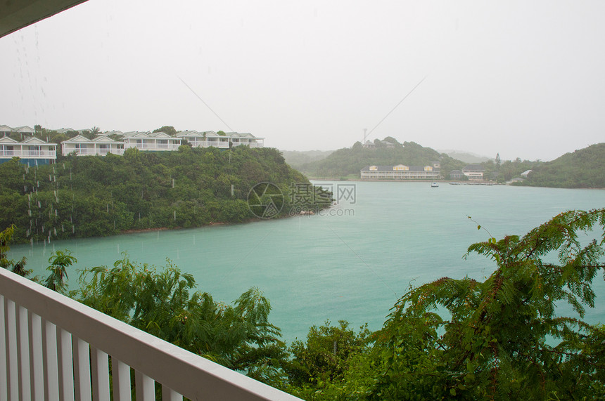 海上度假戏剧性酒店下雨阳台场景阳光支撑植物群海岸假期图片