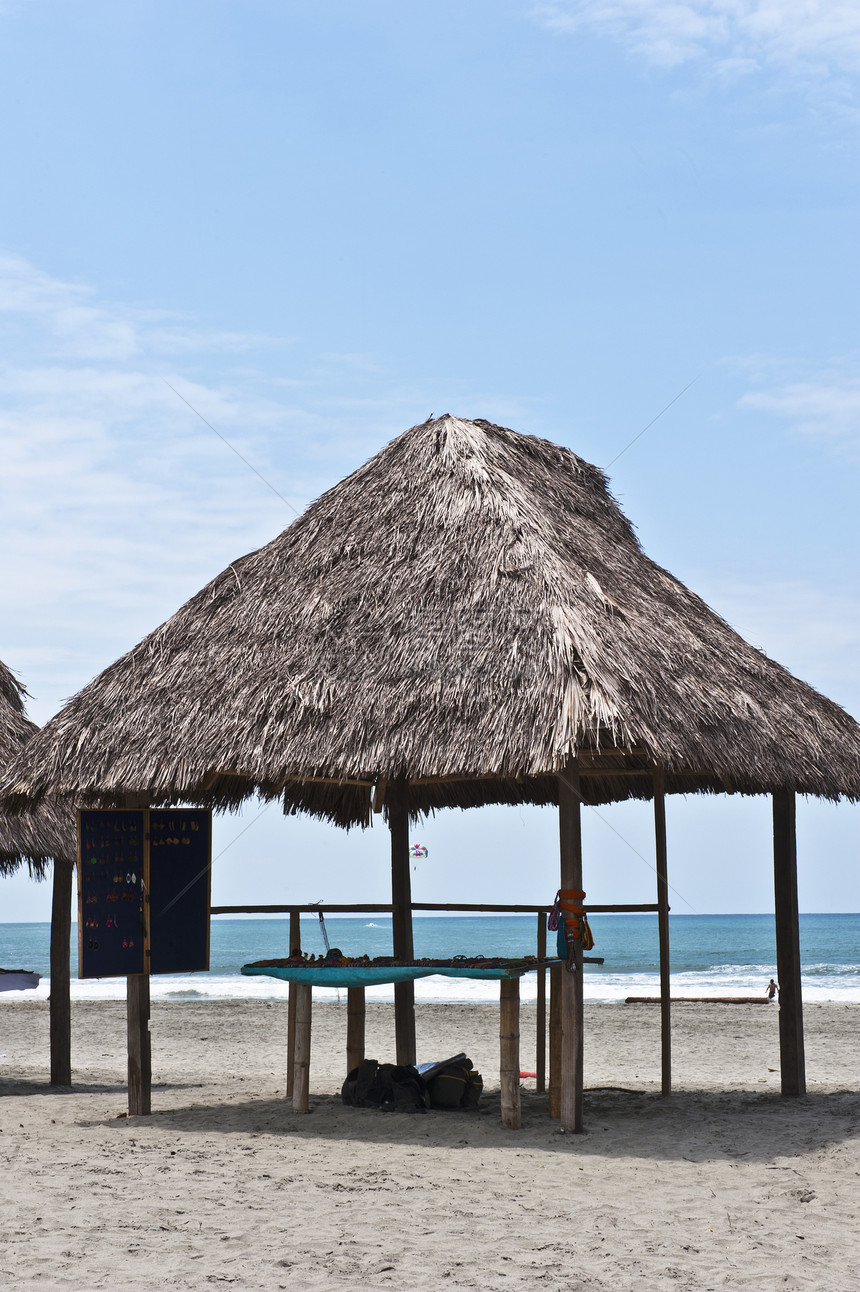 Monpiche海滩上的小屋异国海洋太阳海岸热带旅行棕榈假期情调冲浪图片