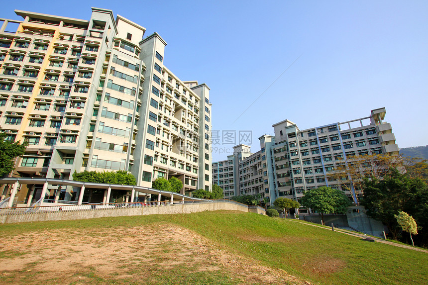 大学学生宿舍校园学校草地大厅蓝色街道玻璃建筑住宅教育图片