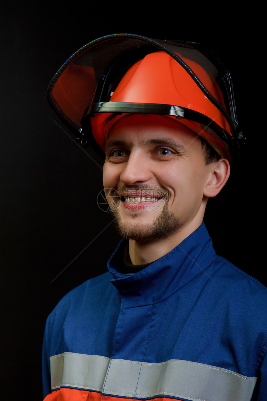 身穿制服和头盔的工人工作安全腰带工程师修理工蓝色技术员快乐班级管道图片