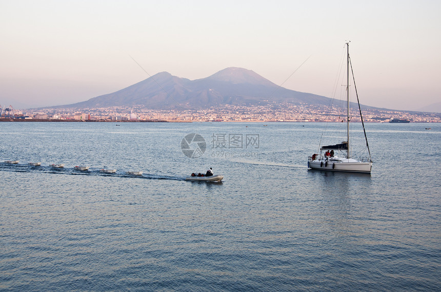 纳不勒斯湾全景海岸城市海湾火山海景旅游图片