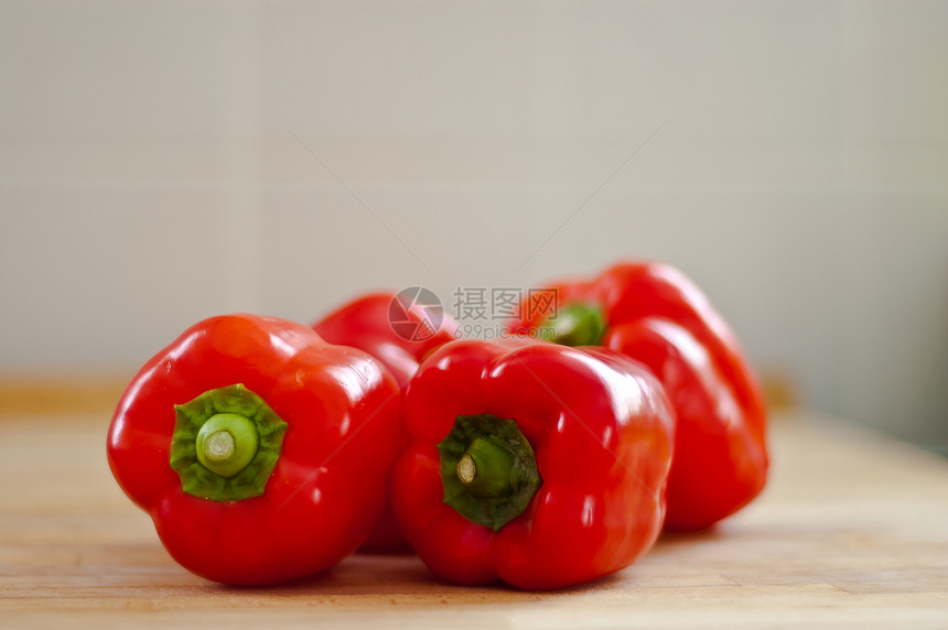 4个红胡椒蔬菜水果厨房植物食物产品烹饪沙拉饮食营养图片
