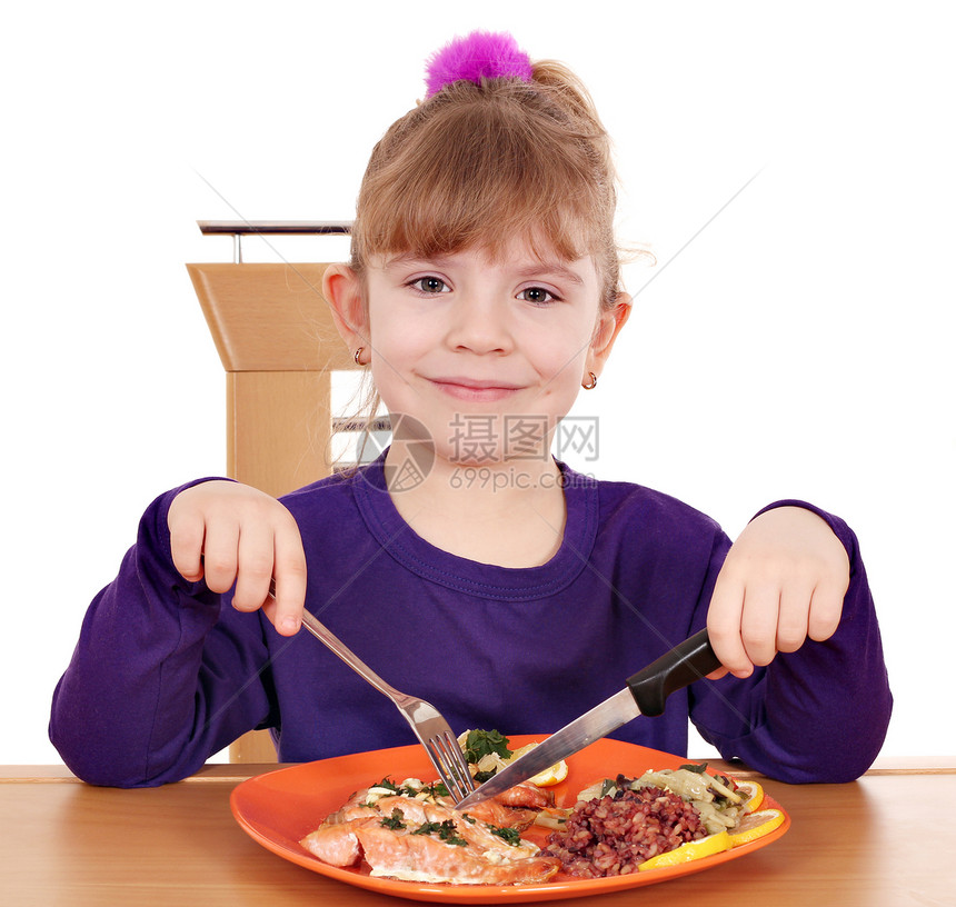 女孩吃健康午餐 享受健康午餐图片