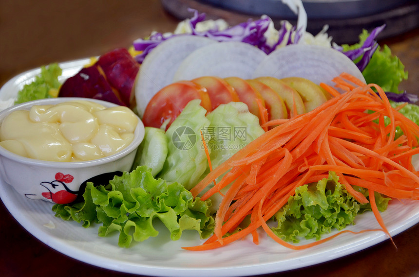 沙拉营养洋葱盘子黄瓜低脂肪芝麻奶油花园美食菠菜图片