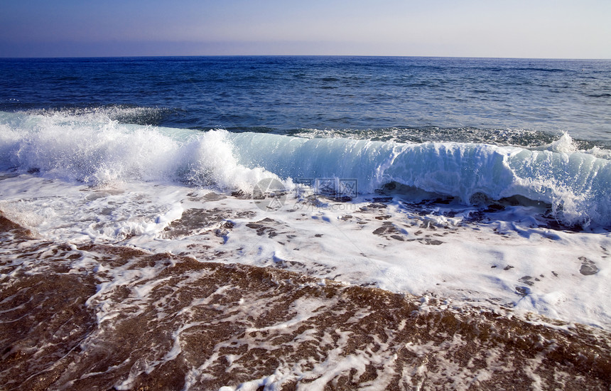 蓝色波浪海景海洋海岸线冲浪旅游支撑闲暇假期气候天空图片