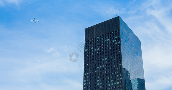 巴黎拉德芳斯现代摩天大楼飞机窗户天空金融办公室城市建筑天际市中心大都市背景