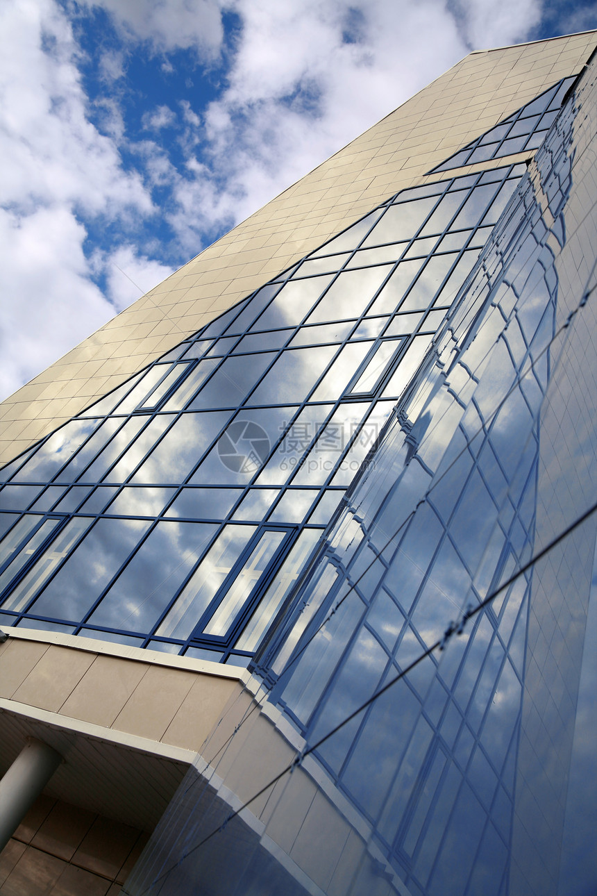带有反射的摩天大楼窗口建筑物城市工作景观天际镜子建筑学市中心办公室金属图片