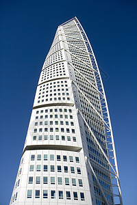 白色下摩天大楼瑞典欧洲高清图片