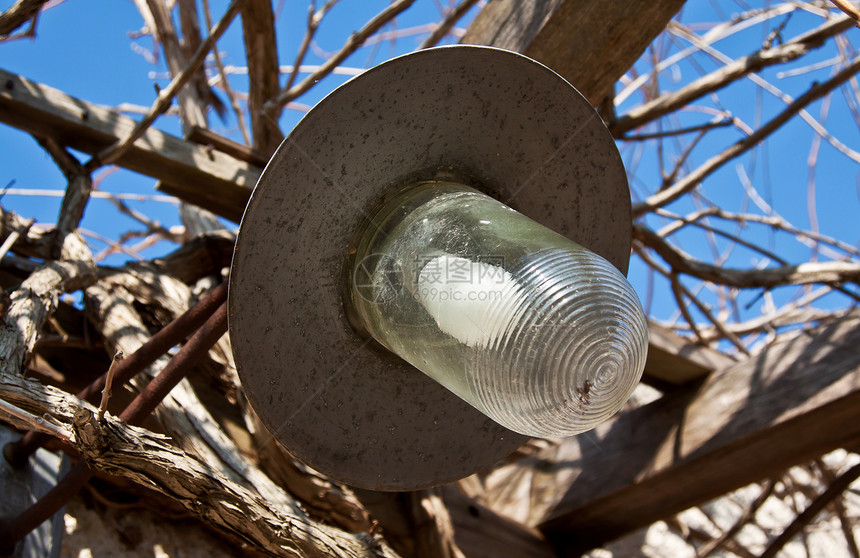 老旧灯笼玻璃灯泡力量照明蓝色活力启发性灯柱场景邮政图片