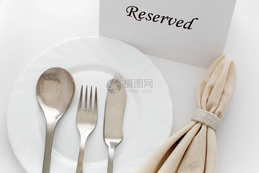 准备金婚礼银器桌子环境白色奢华餐巾菜单厨房勺子图片