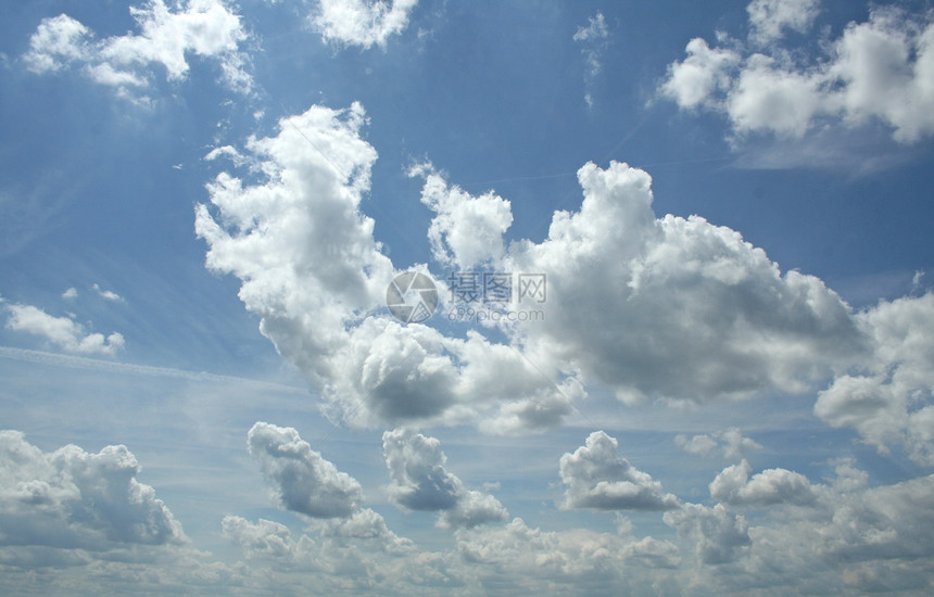 蓝天白云几个联合国图片