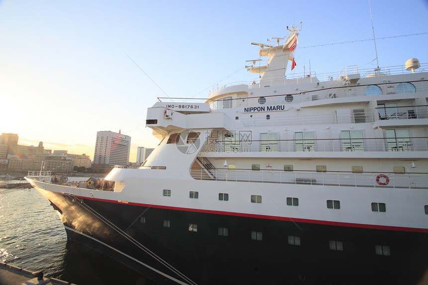 奥桑巴希横滨码头游轮娱乐码头天空海洋假期巡航旅游港口白色旅行图片