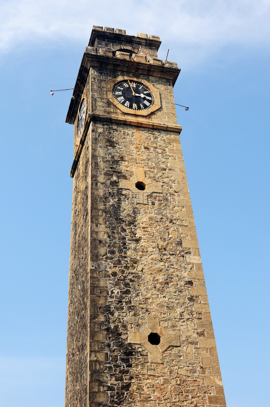 历史时钟塔对着蓝天地标建筑历史性时间天空蓝色宗教遗产图片