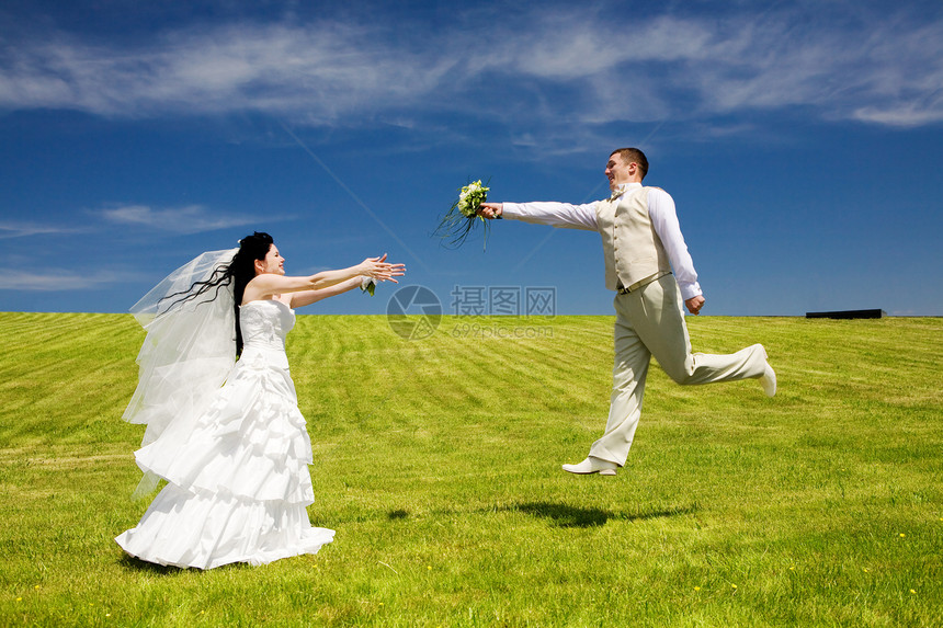 爱的飞行妻子女性文化微笑男性套装阳光已婚花束丈夫图片