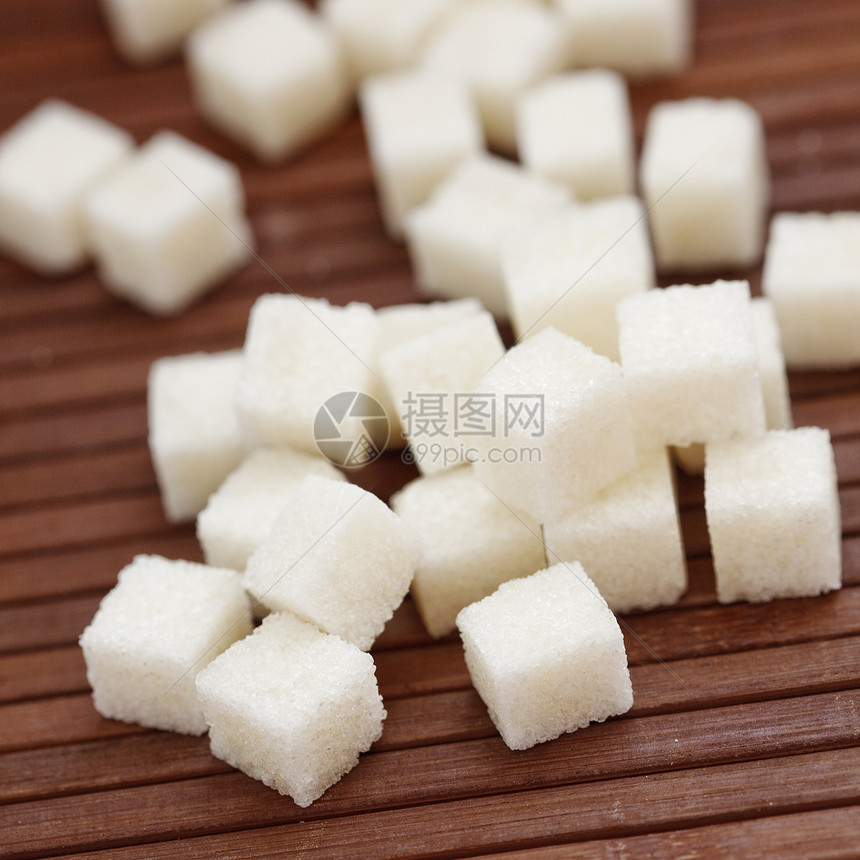 糖正方形葡萄糖食物棕色立方体白色精制蔗糖图片