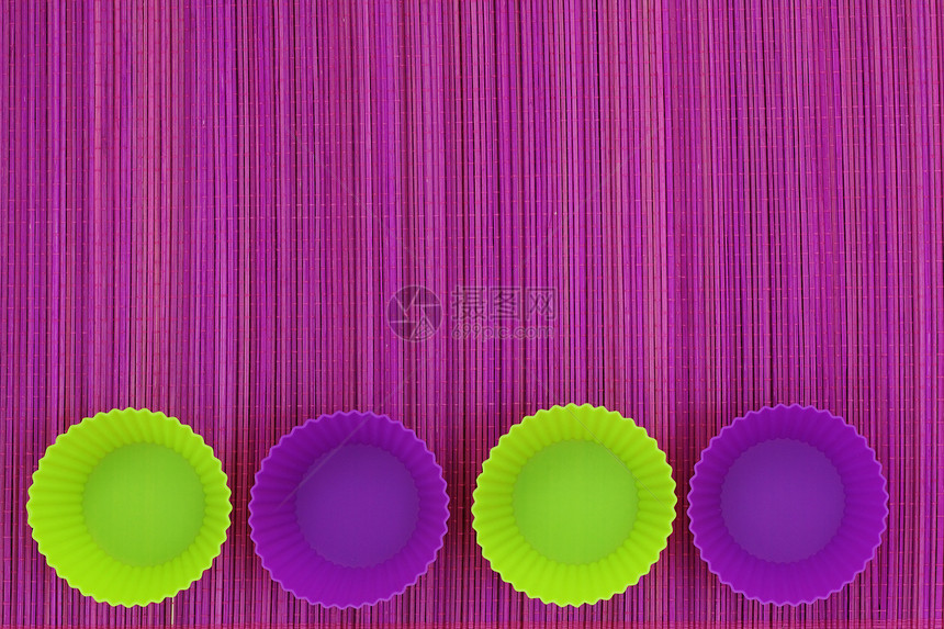 烤杯工具饼干甜点包装厨房绿色托盘杯子紫色模具图片